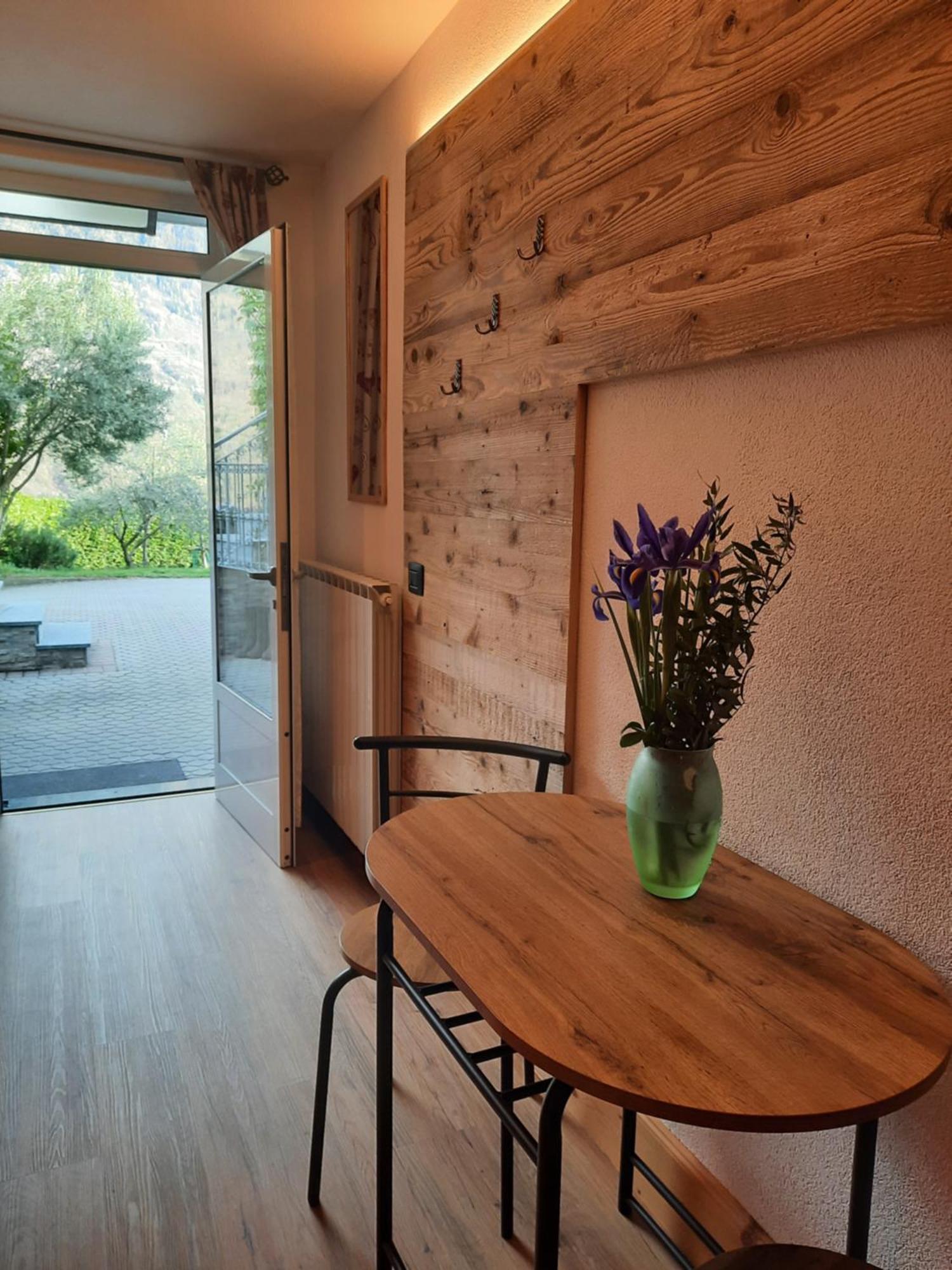 B&B Il Grappolo Bianzone Eksteriør billede
